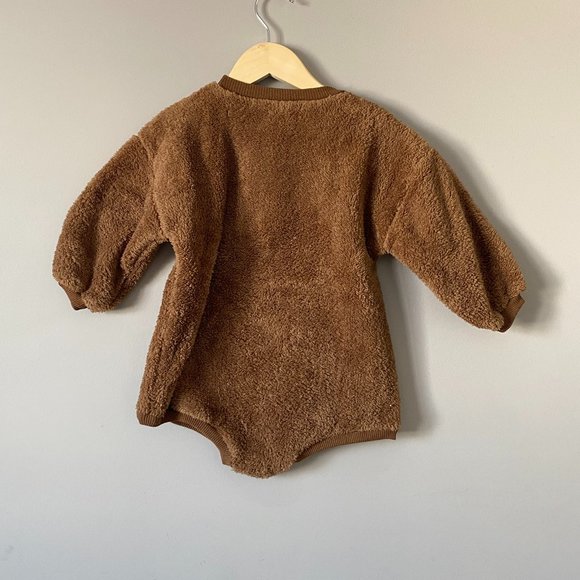 ❌SOLD Plush Long Sleeve Onesie - Picture 2 of 8